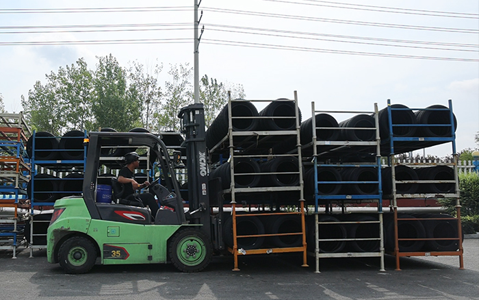 恒峰g22孔雀为轮胎企业保驾护航